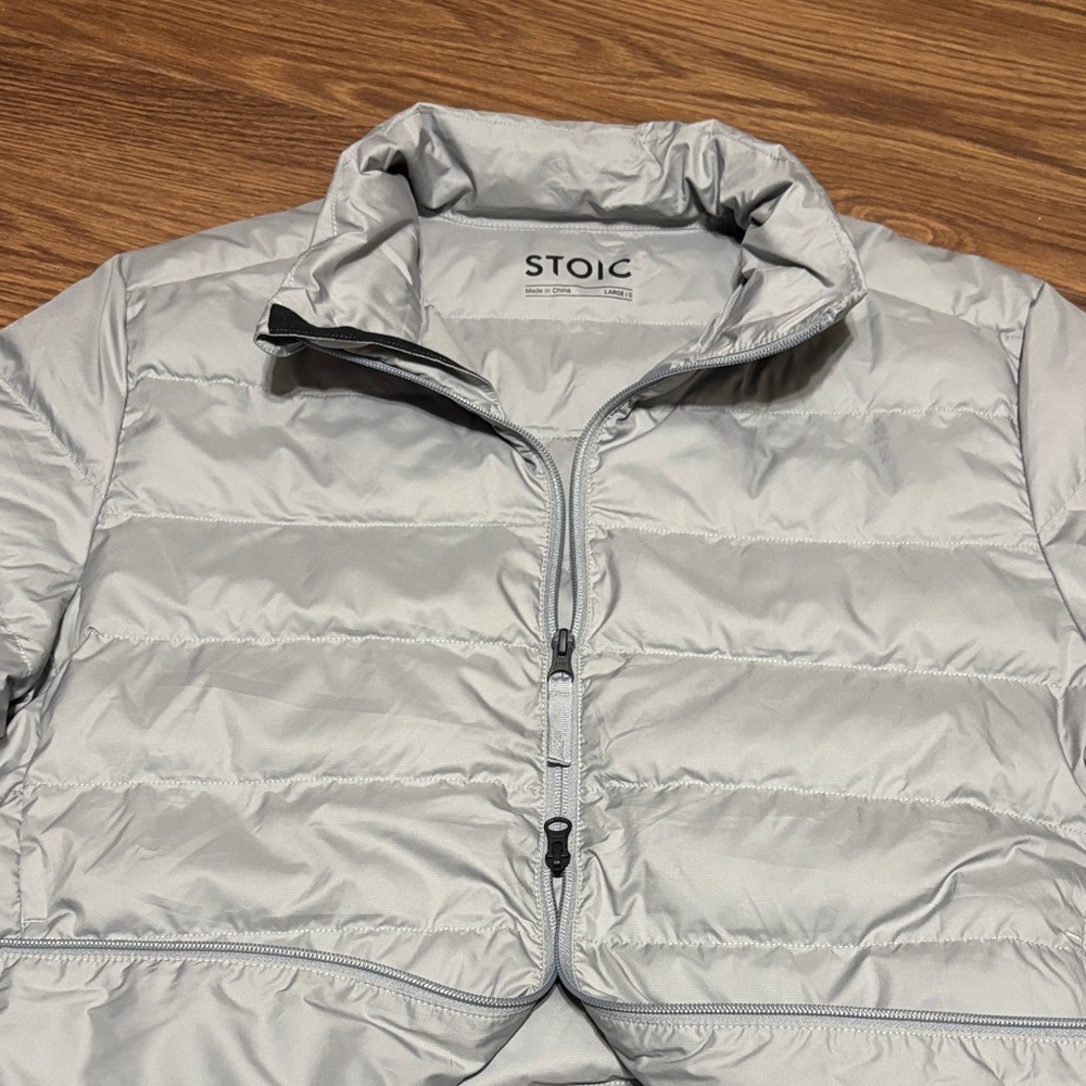 Stoic Men's Light Gray Puffer Jacket - Picture 6 of 7